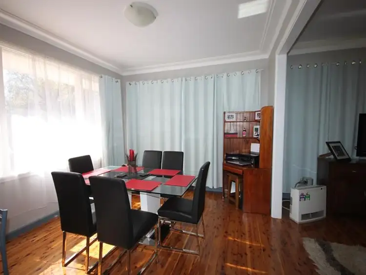 Fifth view of Homely unit listing, 1/17 Diane Street, Tamworth NSW 2340