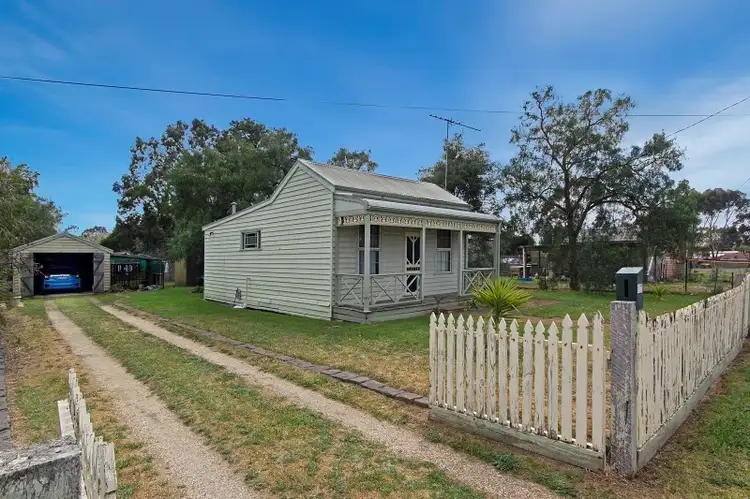 15 Mercer Street, Inverleigh VIC 3321