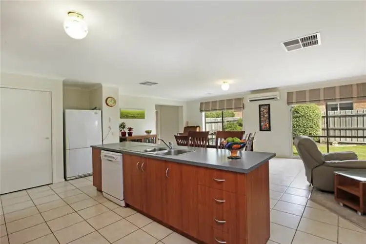 Fifth view of Homely house listing, 7 Cypress Court, Lara VIC 3212