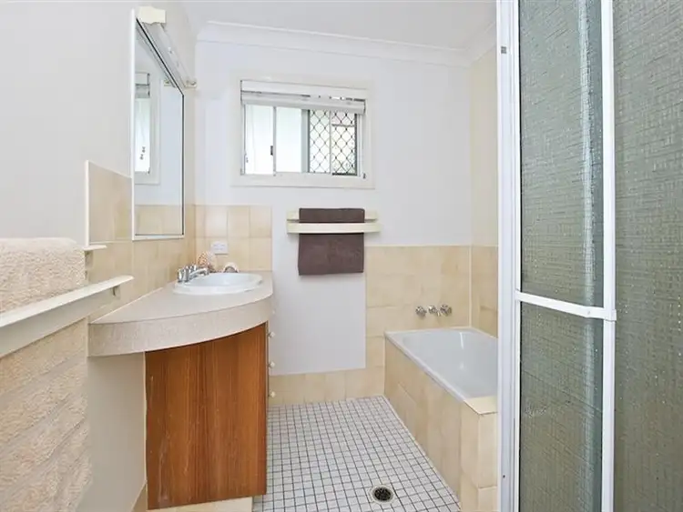 Seventh view of Homely unit listing, 1/10 Hollywell Road, Biggera Waters QLD 4216