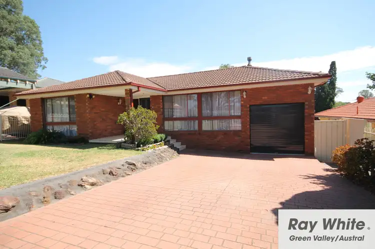 11 Eschol Park Drive, Eschol Park NSW 2558