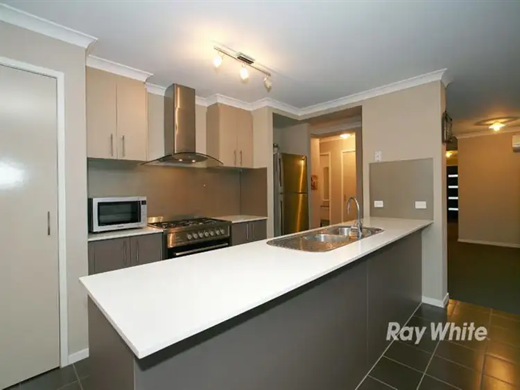 Seventh view of Homely house listing, 2 Watt Place, Lyndhurst VIC 3975