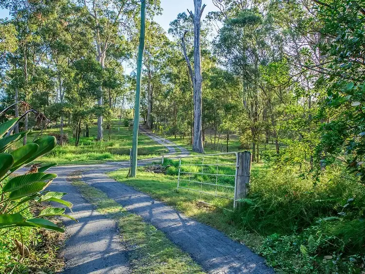 17 Narrabri Court, Gaven QLD 4211