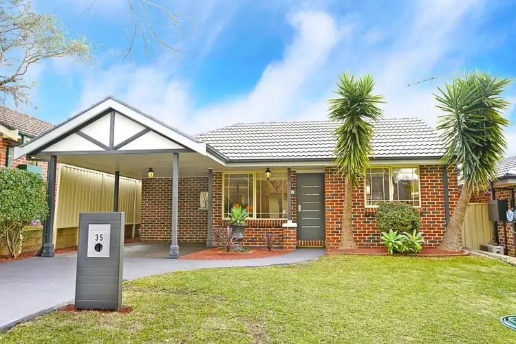 35 Harwood Circuit, Glenmore Park NSW 2745