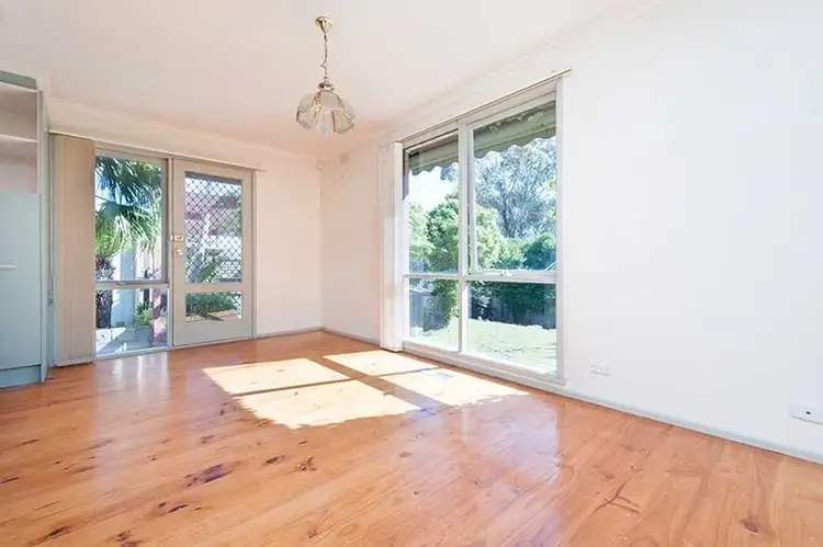 Fifth view of Homely house listing, 5 Mitford Crescent, Craigieburn VIC 3064