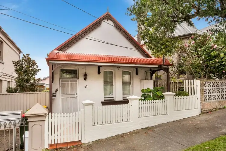 39 Edgeware Road, Enmore NSW 2042