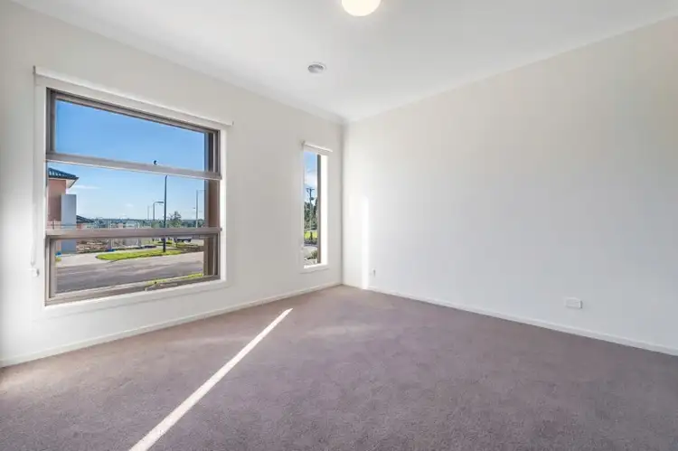 Sixth view of Homely house listing, 14 Water Lily Circuit, Craigieburn VIC 3064