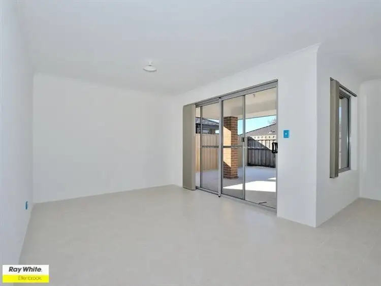 Fifth view of Homely house listing, 2/11 Hodnet Bend, The Vines WA 6069