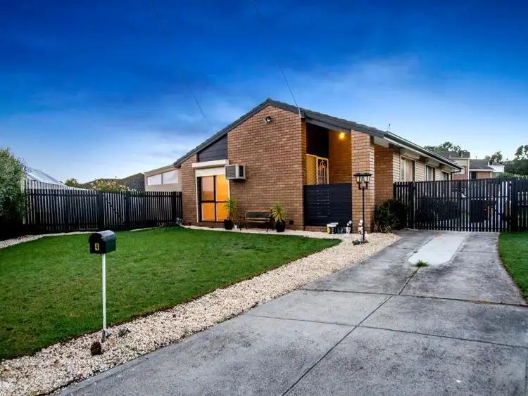 4 Alonzo Court, Frankston VIC 3199