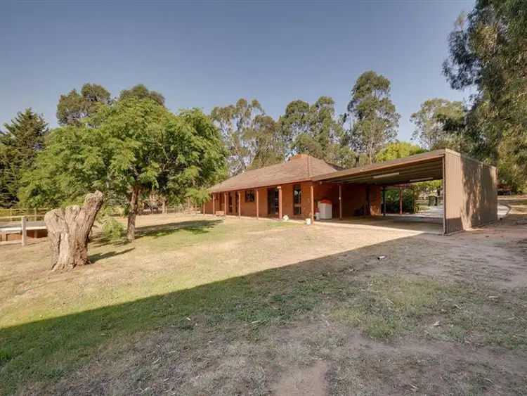 Second view of Homely house listing, 6 Wright Court, Rosedale VIC 3847