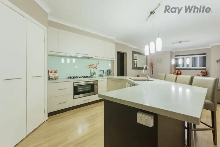 4 Druitt Place, Taylors Hill VIC 3037