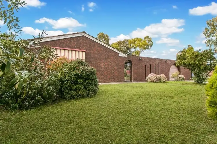 9 Clement Avenue, Paralowie SA 5108