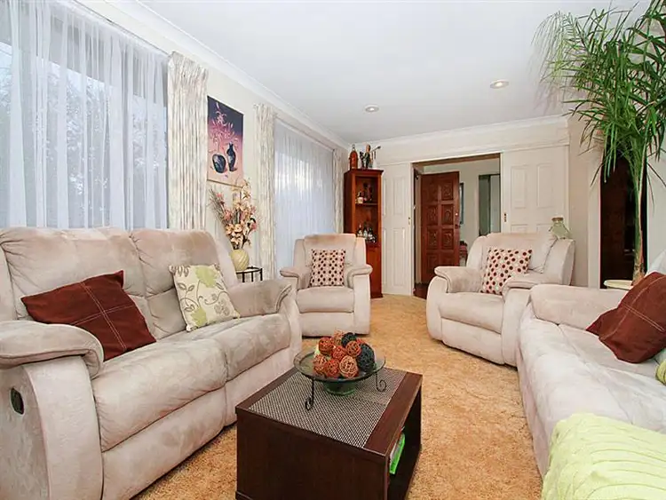 Seventh view of Homely house listing, 4 Daryl Court, Lalor VIC 3075
