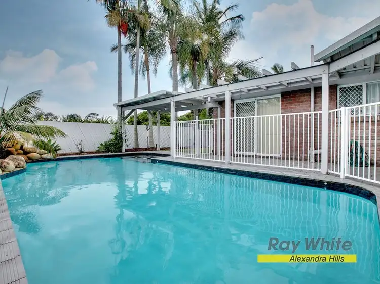 Second view of Homely house listing, 5 Wahoo Court, Birkdale QLD 4159