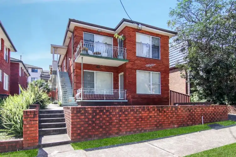 5/23 Hampton Court Road, Carlton NSW 2218