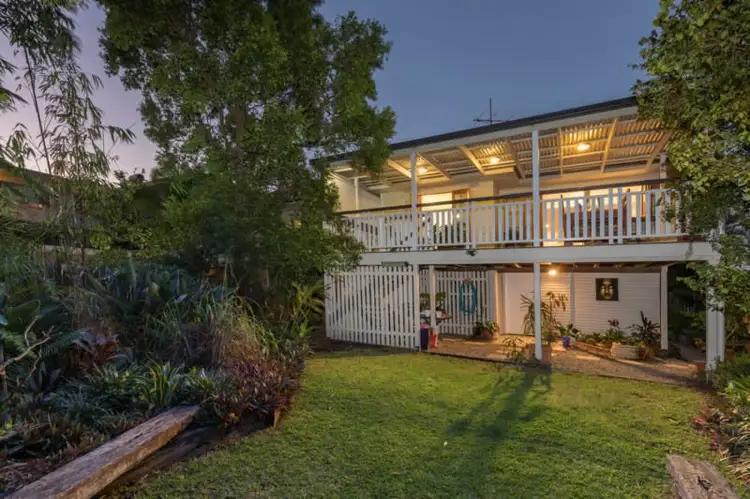 27 Fosbery Street, Windsor QLD 4030