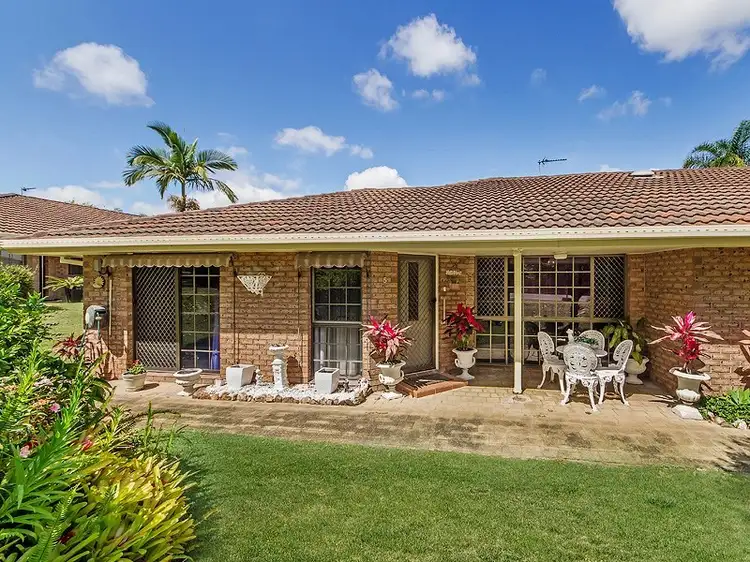 Main view of Homely villa listing, 5/160 Bardon Avenue, Miami QLD 4220