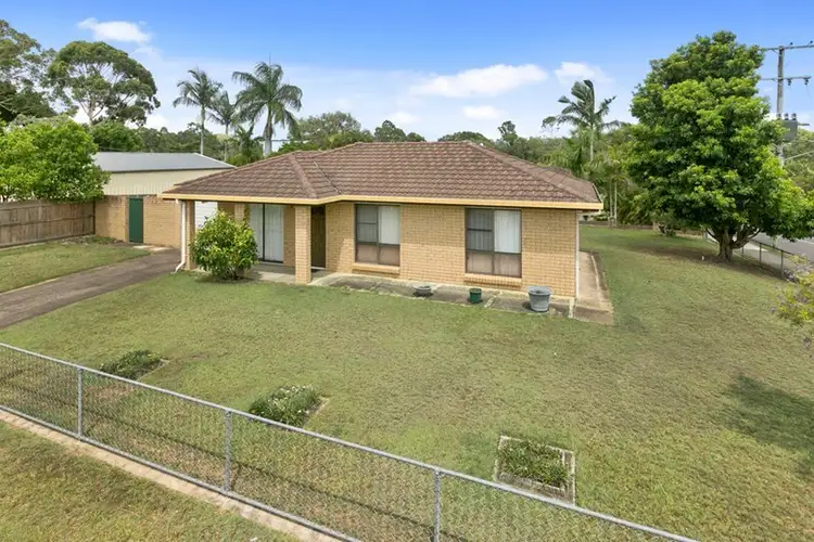 4 Strand Street, Birkdale QLD 4159