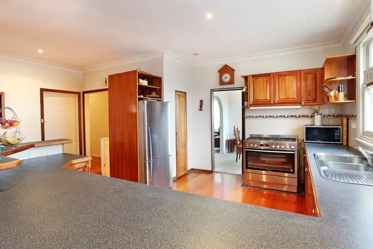 Sixth view of Homely house listing, 8 Edgecombe Street, Hamlyn Heights VIC 3215