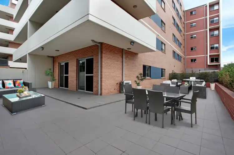 1/3-9 Warby Street, Campbelltown NSW 2560