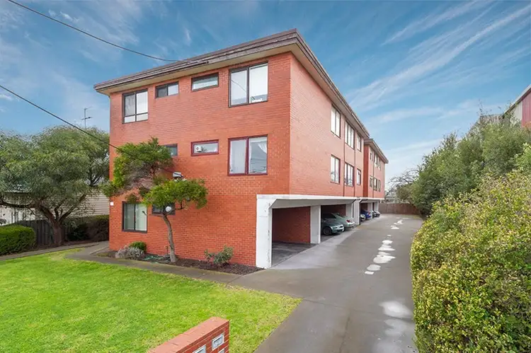 Main view of Homely unit listing, 7/90 Roseberry Street, Ascot Vale VIC 3032