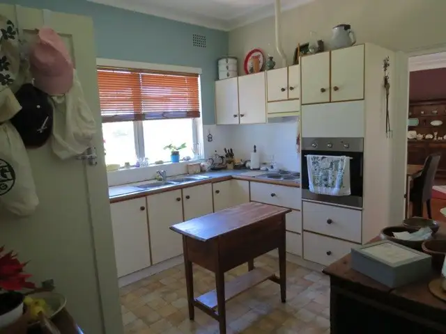 Sixth view of Homely house listing, 2 Thompson Street, Canowindra NSW 2804