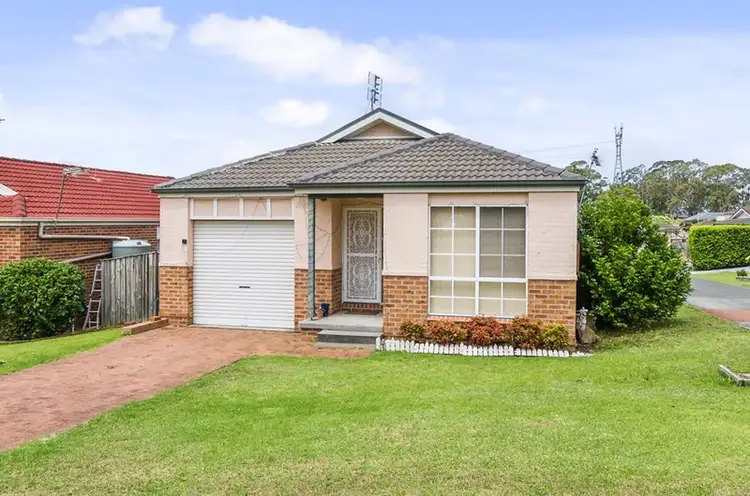 11 Glenlee Drive, Horsley NSW 2530