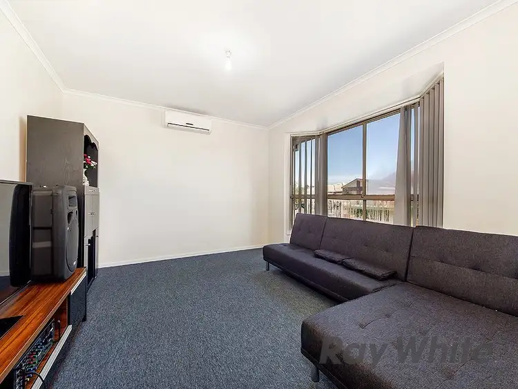 Second view of Homely house listing, 8 Kiparra Close, St Albans VIC 3021