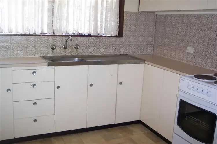 Third view of Homely unit listing, Unit 7 Saje Court, Cowra NSW 2794