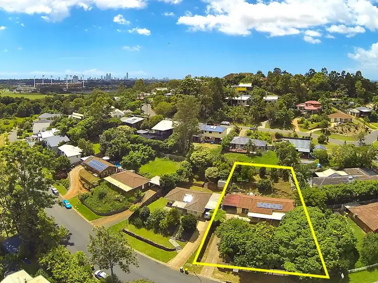 13 Cairngorm Street, Carrara QLD 4211