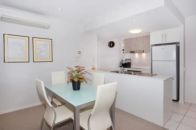 23/11 Canberra Terrace, Kings Beach QLD 4551