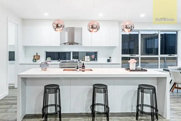 Fifth view of Homely house listing, 82 Wisteria Avenue, Craigieburn VIC 3064