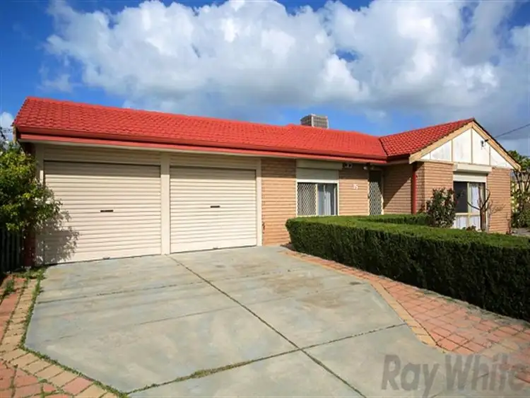 35 Columbia Way, Beechboro WA 6063