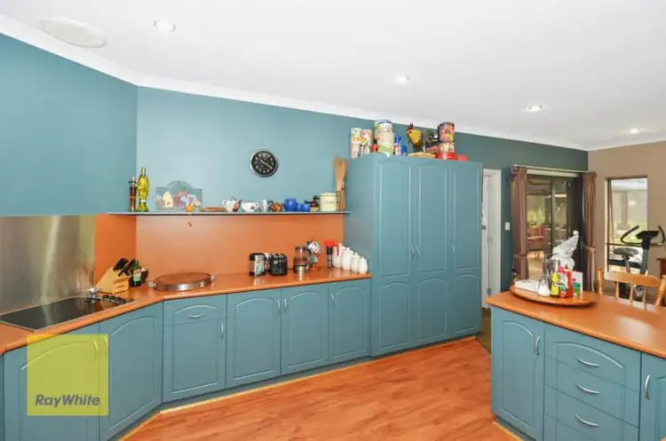 Sixth view of Homely house listing, 11 Bonthorpe Court, Millbrook WA 6330
