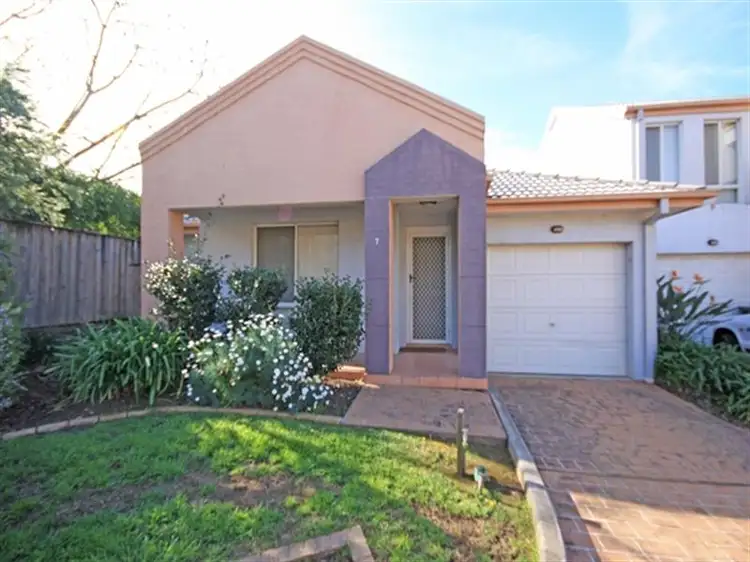 7/72 Parliament Road, Macquarie Fields NSW 2564