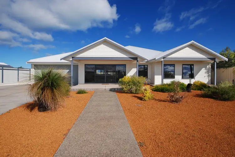4 Skua Way, Jurien Bay WA 6516