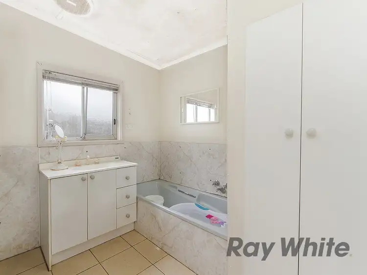 Fourth view of Homely house listing, 5 McArthur Avenue, St Albans VIC 3021