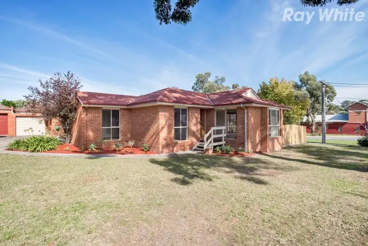 Main view of Homely unit listing, 1/2 Bowen Street, Ferntree Gully VIC 3156