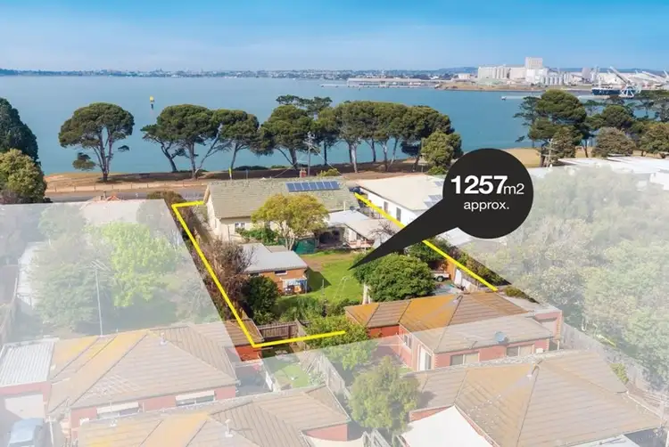 57 The Esplanade, North Shore VIC 3214
