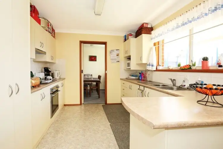 Sixth view of Homely house listing, 2 Bisdee Place, Nowra NSW 2541