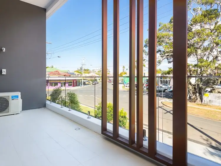 Second view of Homely apartment listing, 8/22 Bay Terrace, Wynnum QLD 4178