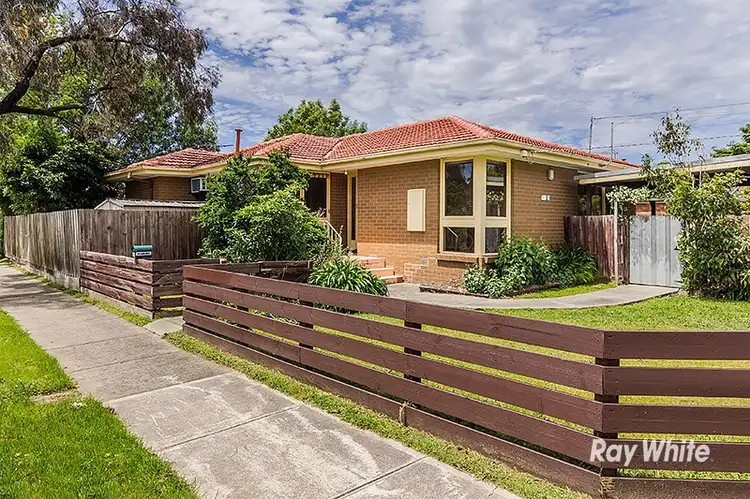 8a Averne Street, Cranbourne VIC 3977