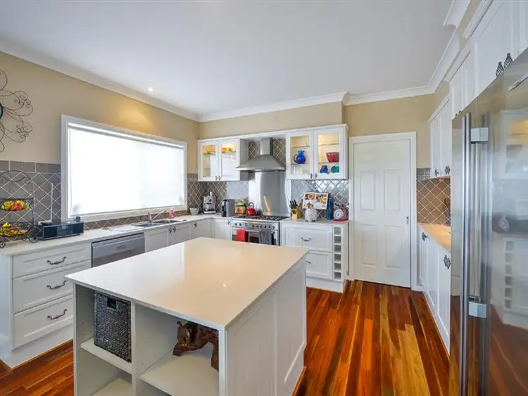 Sixth view of Homely house listing, 8 Harben Vale Circuit, Grasmere NSW 2570