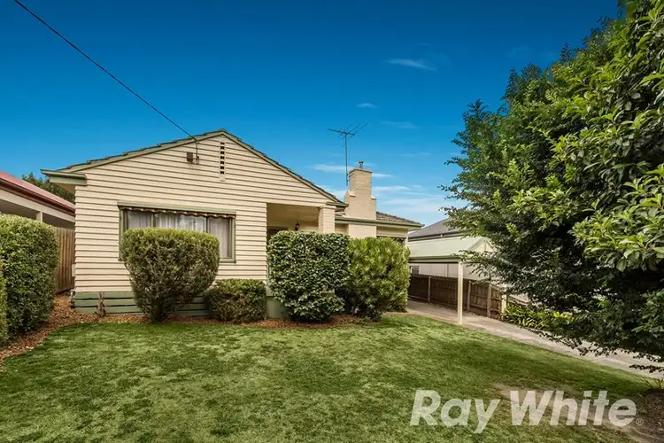 18 Ayr Street, Blackburn South VIC 3130