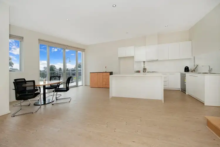 1-10/107 Hazel Glen Drive, Doreen VIC 3754