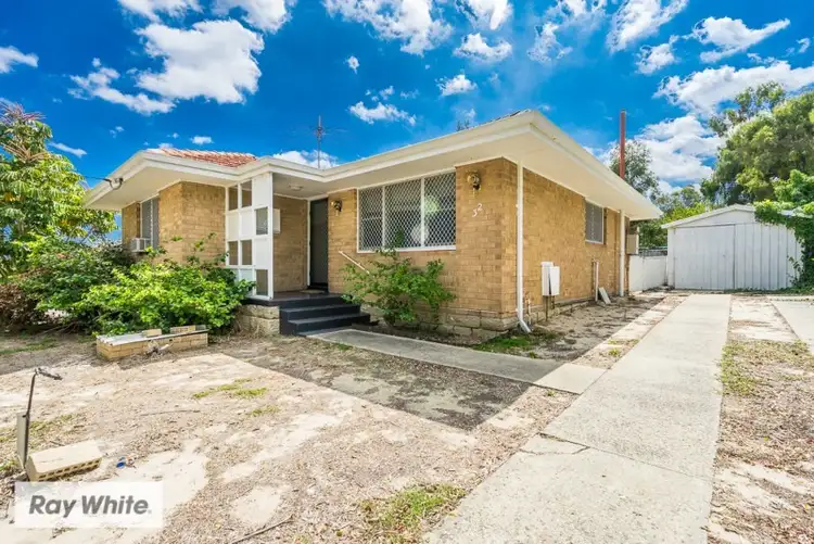 32 Butterick Place, Girrawheen WA 6064