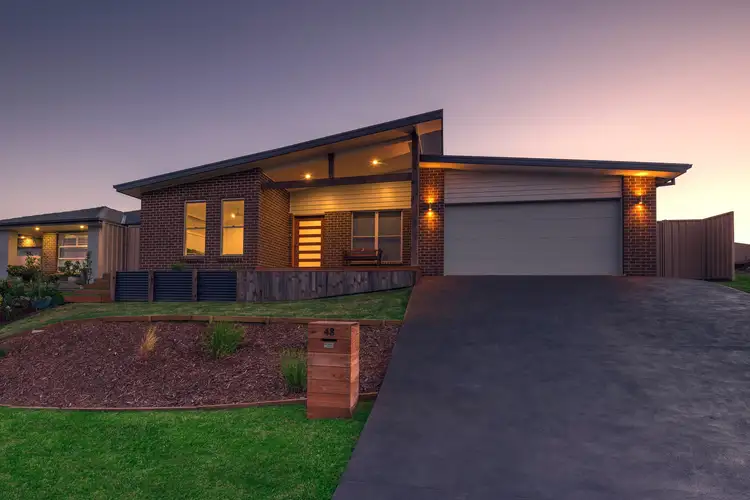 48 Jindalee Crescent, Nowra NSW 2541