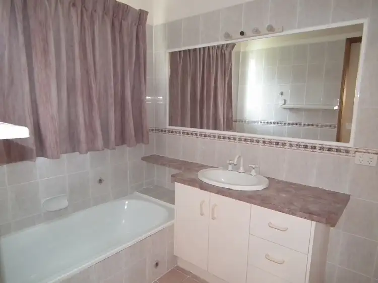 Sixth view of Homely house listing, 2 Greenway Court, Maryborough QLD 4650
