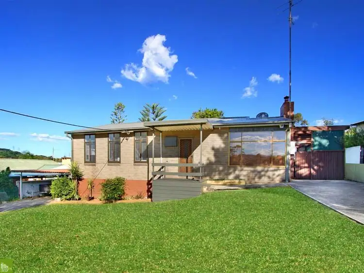 3 Stratford Road, Unanderra NSW 2526