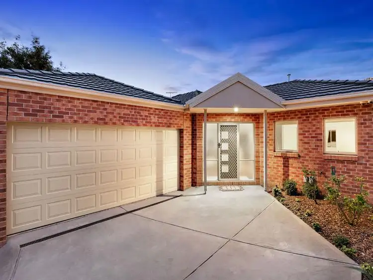 Main view of Homely unit listing, 2/15 Margaret Street, Clayton VIC 3168